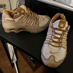 Nike Shox size 11 women’s